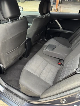 Toyota Avensis Нов внос, снимка 10