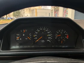 Mercedes-Benz 124 E200, снимка 10