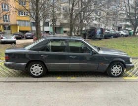 Mercedes-Benz 124 E200, снимка 6