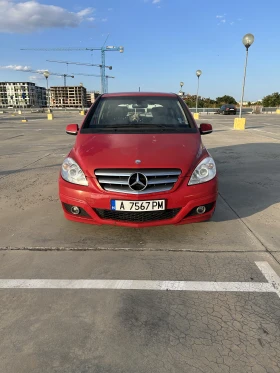     Mercedes-Benz B 180