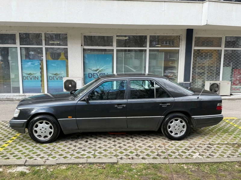 Mercedes-Benz 124 E200, снимка 5 - Автомобили и джипове - 34854712