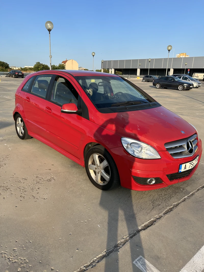 Mercedes-Benz B 180, снимка 4 - Автомобили и джипове - 48433832