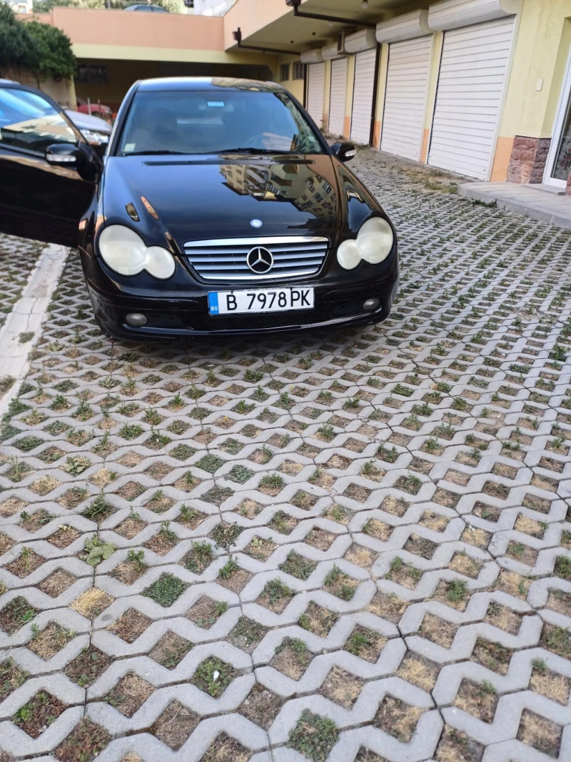 Mercedes-Benz C 200, снимка 2 - Автомобили и джипове - 47437951