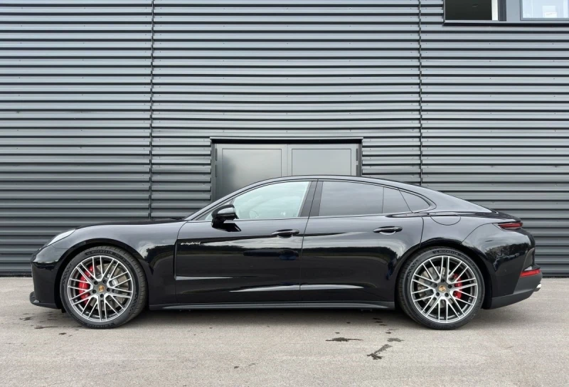 Porsche Panamera 4S E-HYBRID/FACELIFT/SPORT CHRONO/BOSE/PANO/MATRIX, снимка 4 - Автомобили и джипове - 48403328