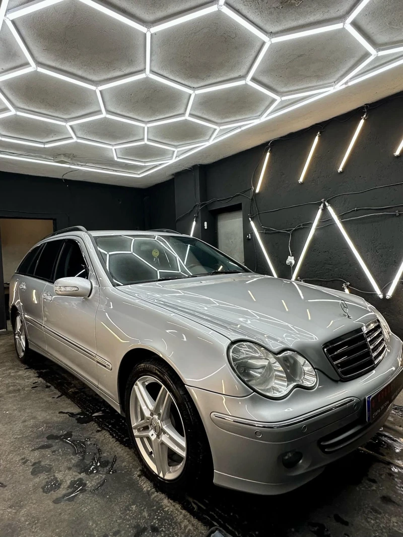 Mercedes-Benz C 200 Avangard, снимка 1 - Автомобили и джипове - 49207945