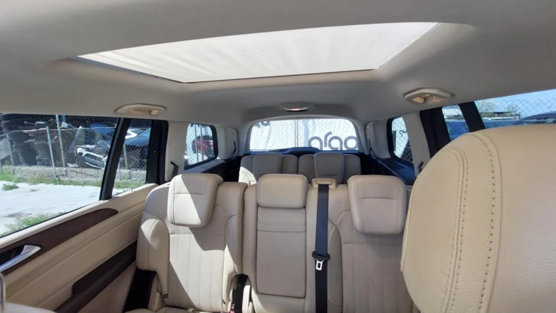 Mercedes-Benz GLS 450 SUV Midsize Luxury , снимка 14 - Автомобили и джипове - 52618735