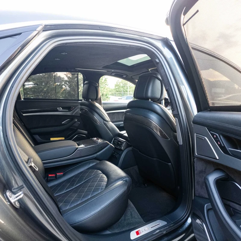 Audi S8 PLUS CARBON CERAMIC 700HP+ + MATRIX B&O ЛИЗИНГ 100, снимка 16 - Автомобили и джипове - 50663009