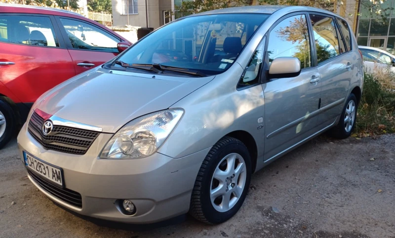 Toyota Corolla verso 2.0 D4D 90к.с., снимка 2 - Автомобили и джипове - 52430531