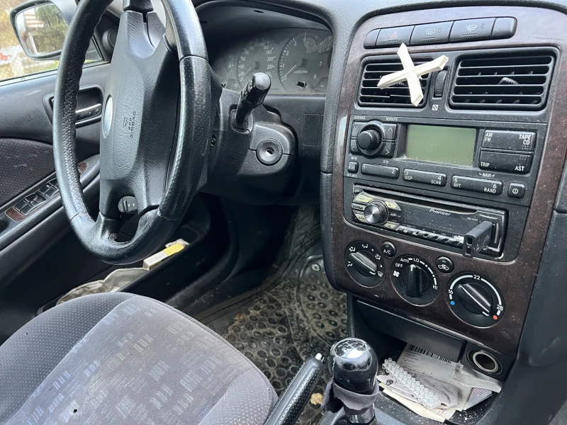 Toyota Avensis, снимка 12 - Автомобили и джипове - 52554211