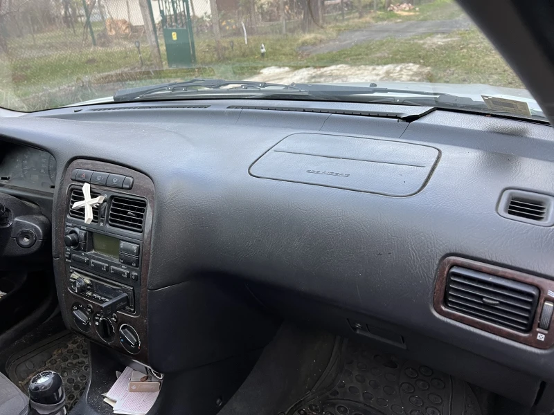 Toyota Avensis, снимка 10 - Автомобили и джипове - 52554211