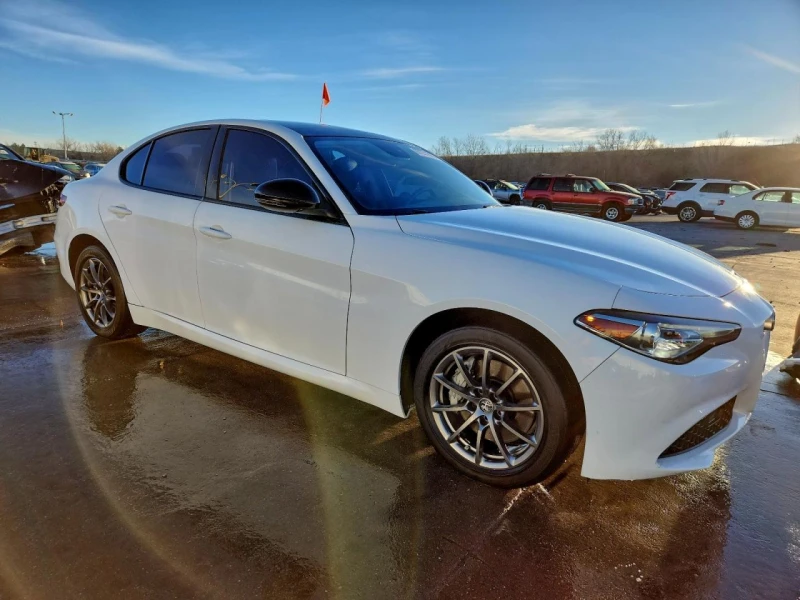 Alfa Romeo Giulia Q4* AWD* , снимка 3 - Автомобили и джипове - 53133176