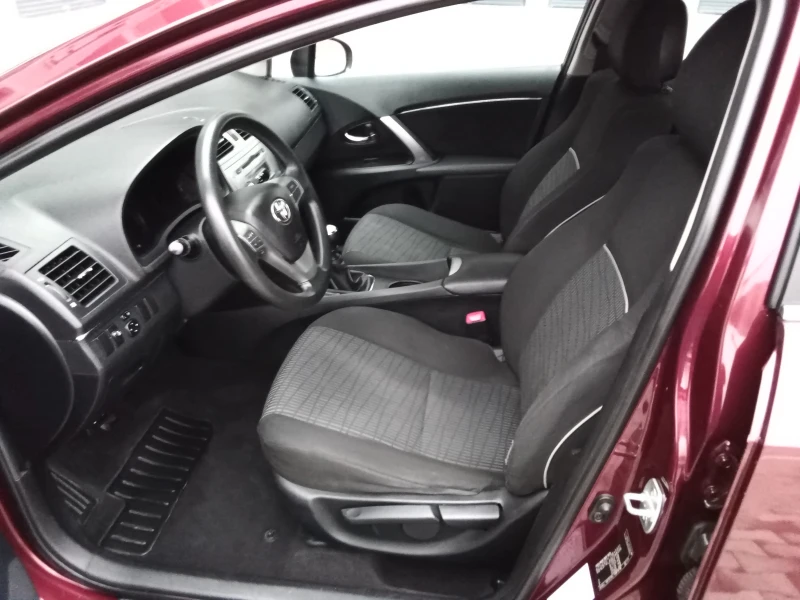 Toyota Avensis 2.0D4D-124kc. 6ck. FACELIFT, снимка 10 - Автомобили и джипове - 53222674