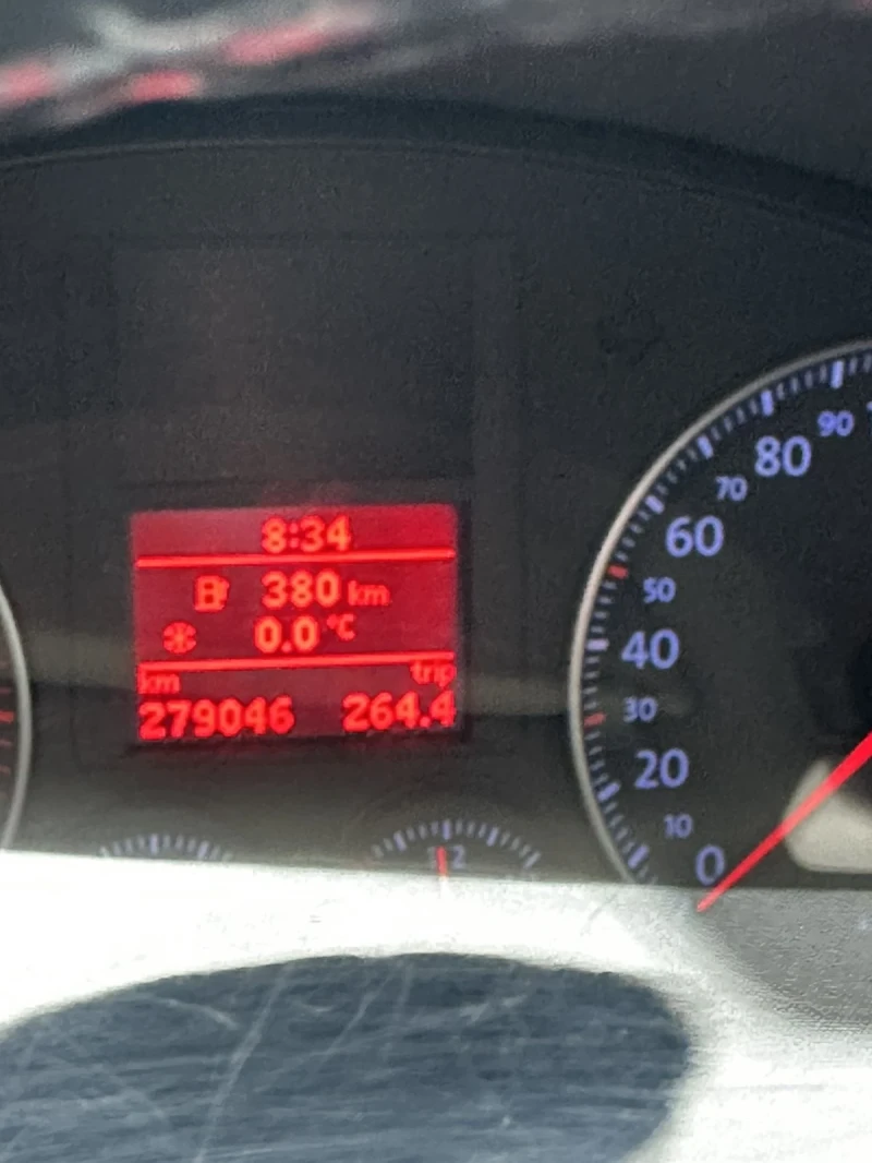 VW Golf 1.9 TDI 105HP, снимка 9 - Автомобили и джипове - 53467788