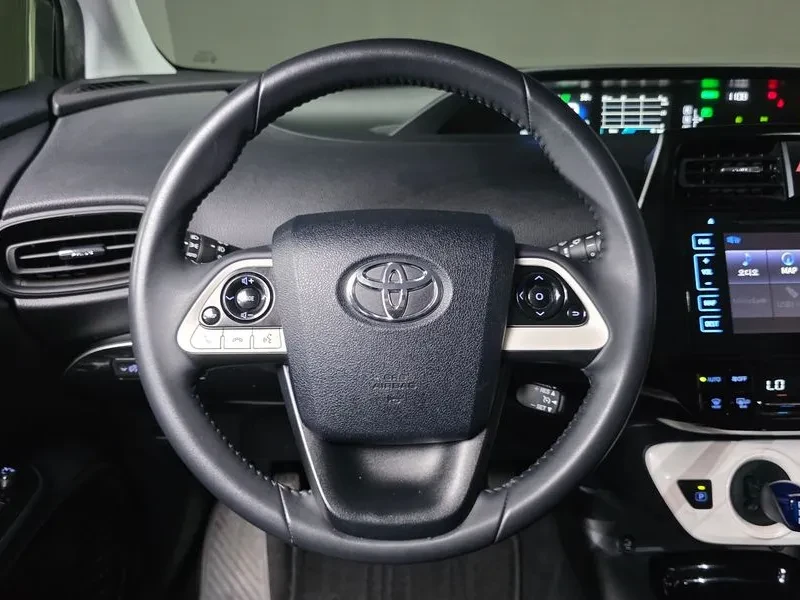 Toyota Prius 1.8 Хибрид, снимка 4 - Автомобили и джипове - 55687671