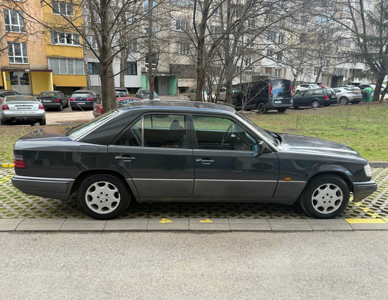Mercedes-Benz 124 E200 - изображение 6