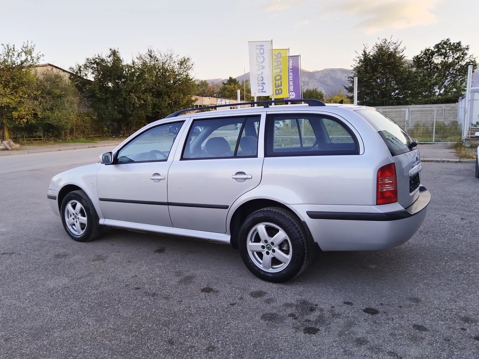 Skoda Octavia 1.9 TDI 4X4 - изображение 9