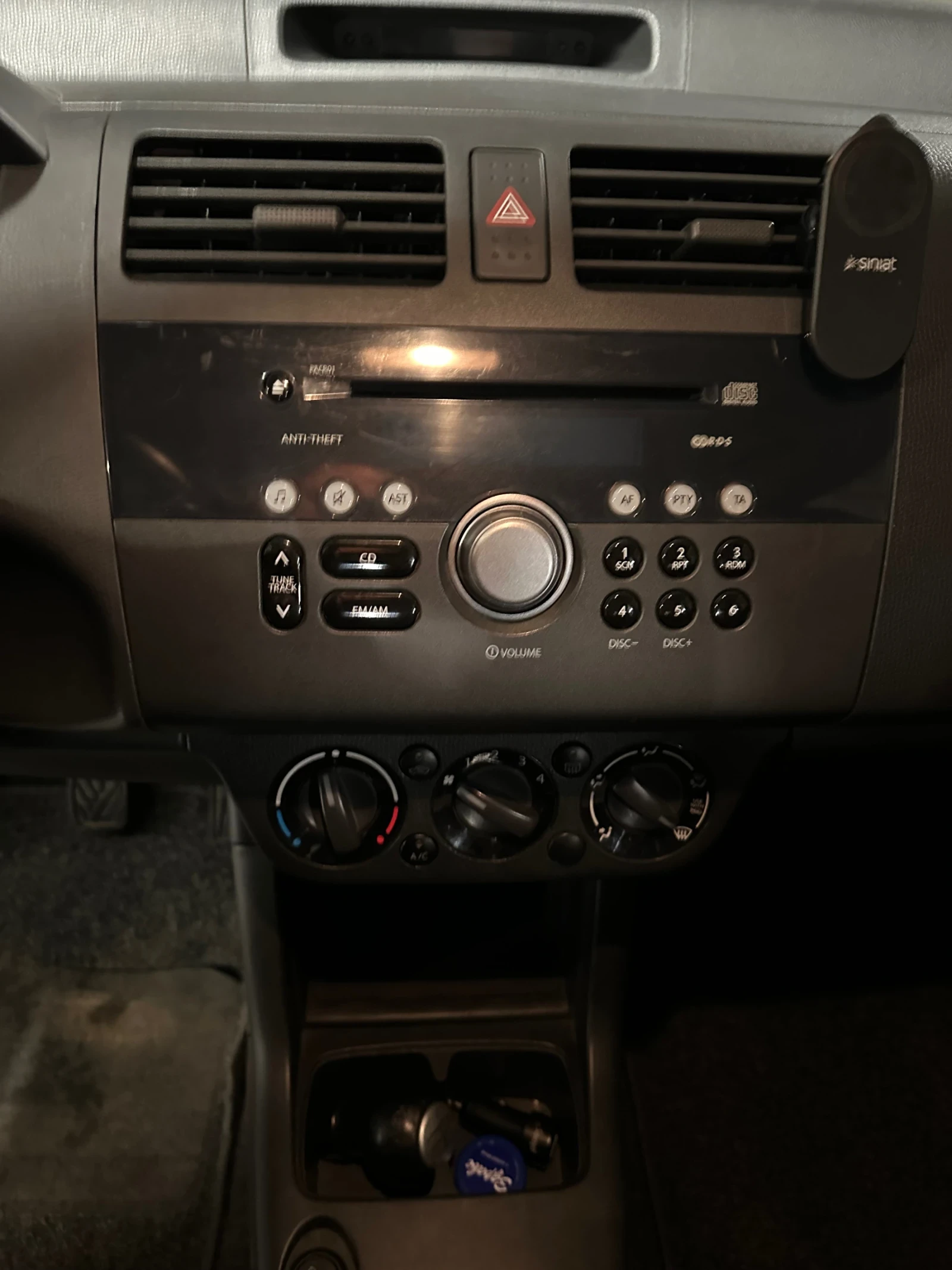 Suzuki Swift  - изображение 7