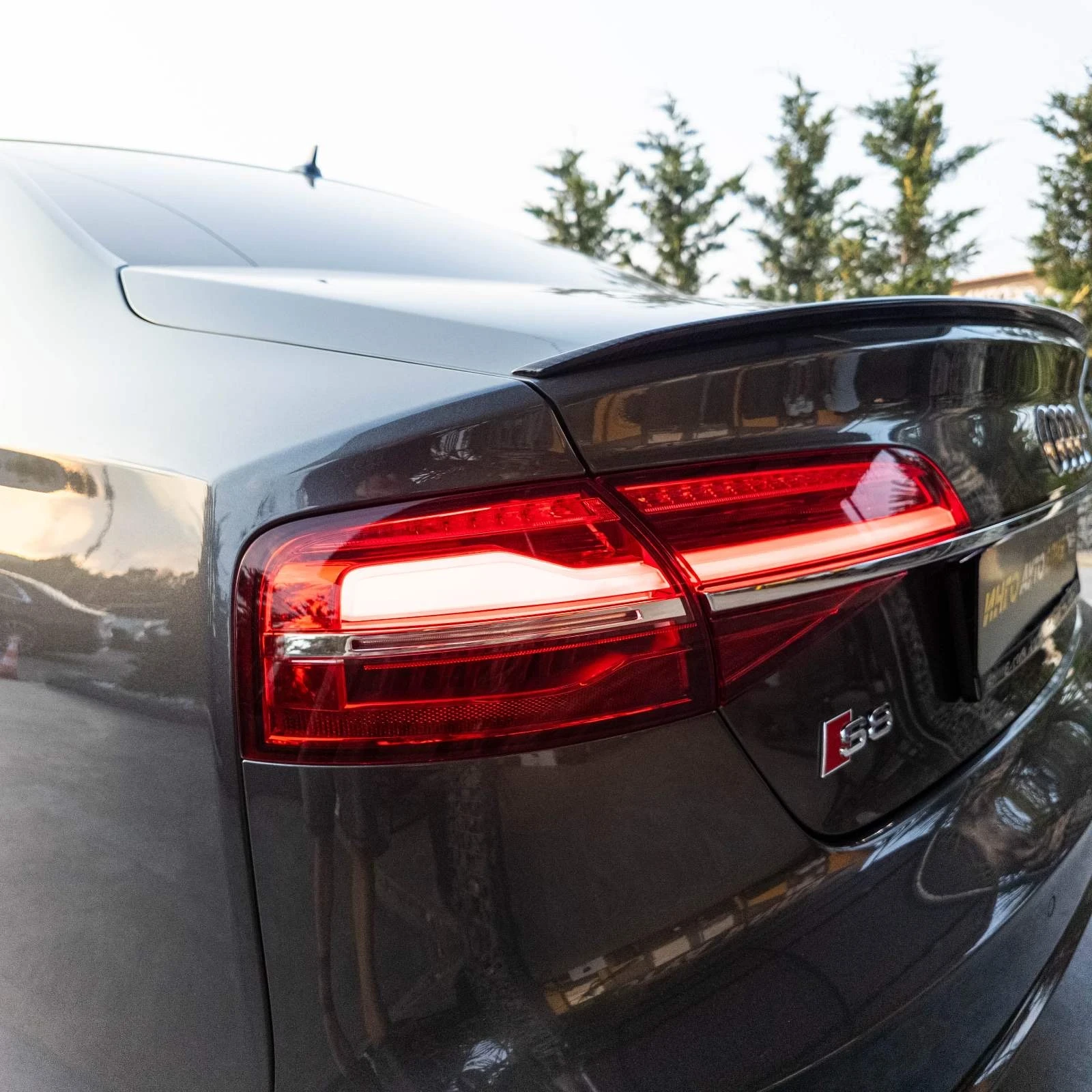 Audi S8 PLUS CARBON CERAMIC 700HP+ + MATRIX B&O ЛИЗИНГ 100 - изображение 7