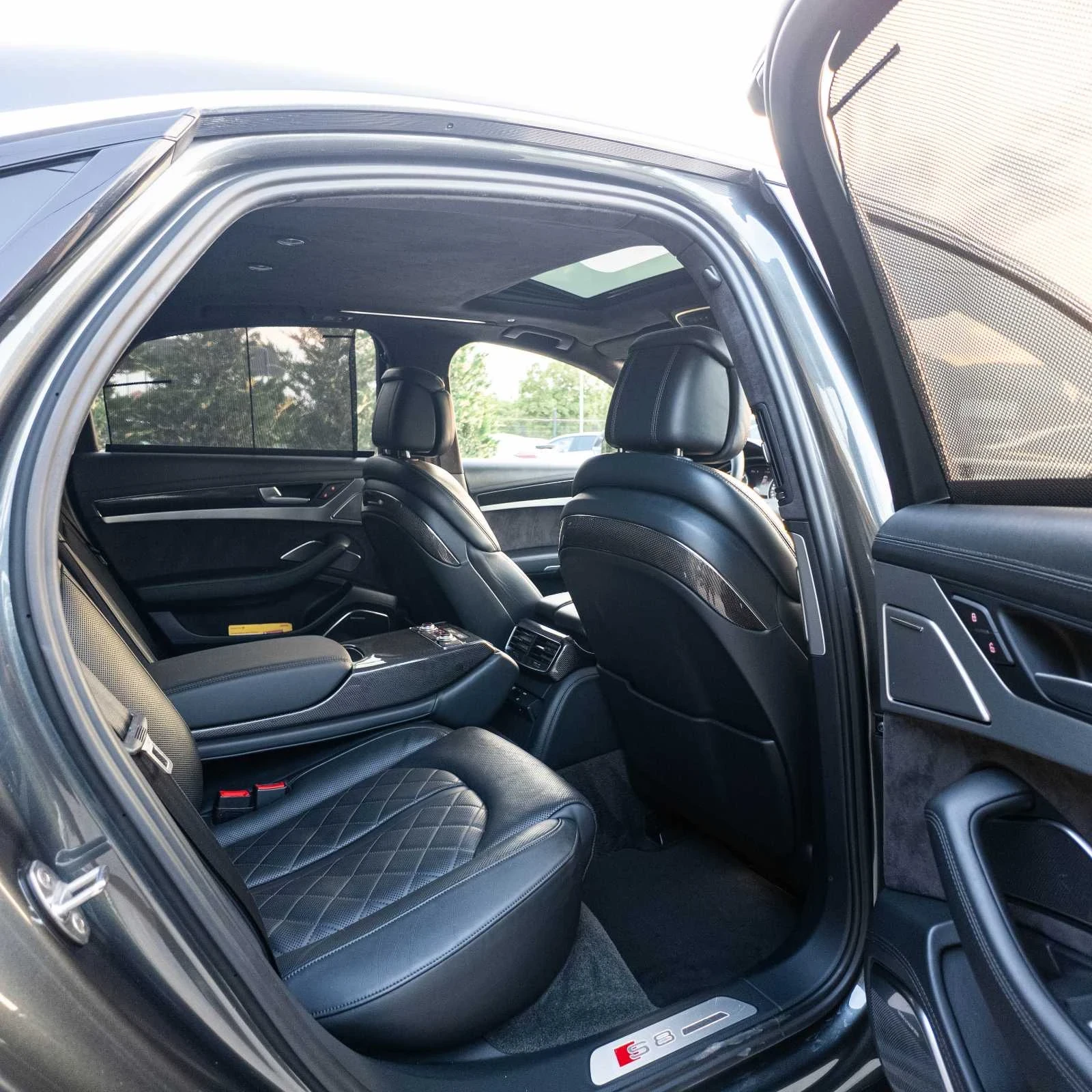 Audi S8 PLUS CARBON CERAMIC 700HP+ + MATRIX B&O  100 | Mobile.bg   16
