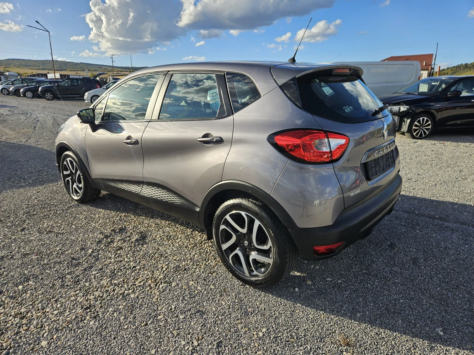 Renault Captur 1.5 DCI  | Mobile.bg — изображение 7