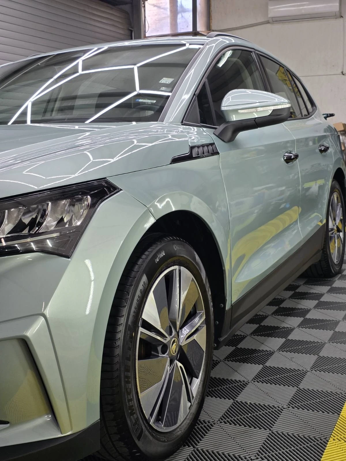 Skoda Enyaq 60iV, снимка 4 - Автомобили и джипове - 53973260