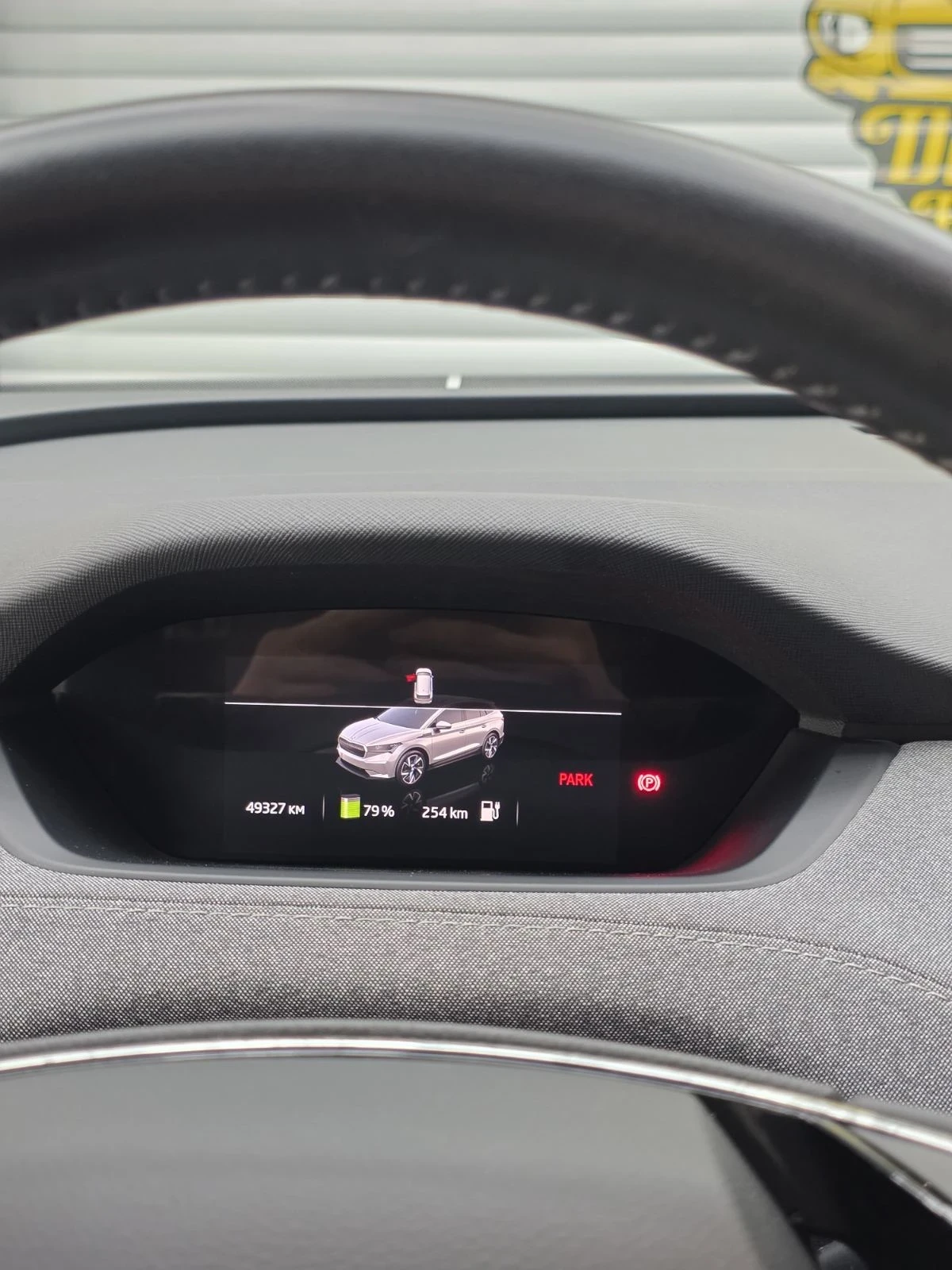 Skoda Enyaq 60iV, снимка 10 - Автомобили и джипове - 53973260