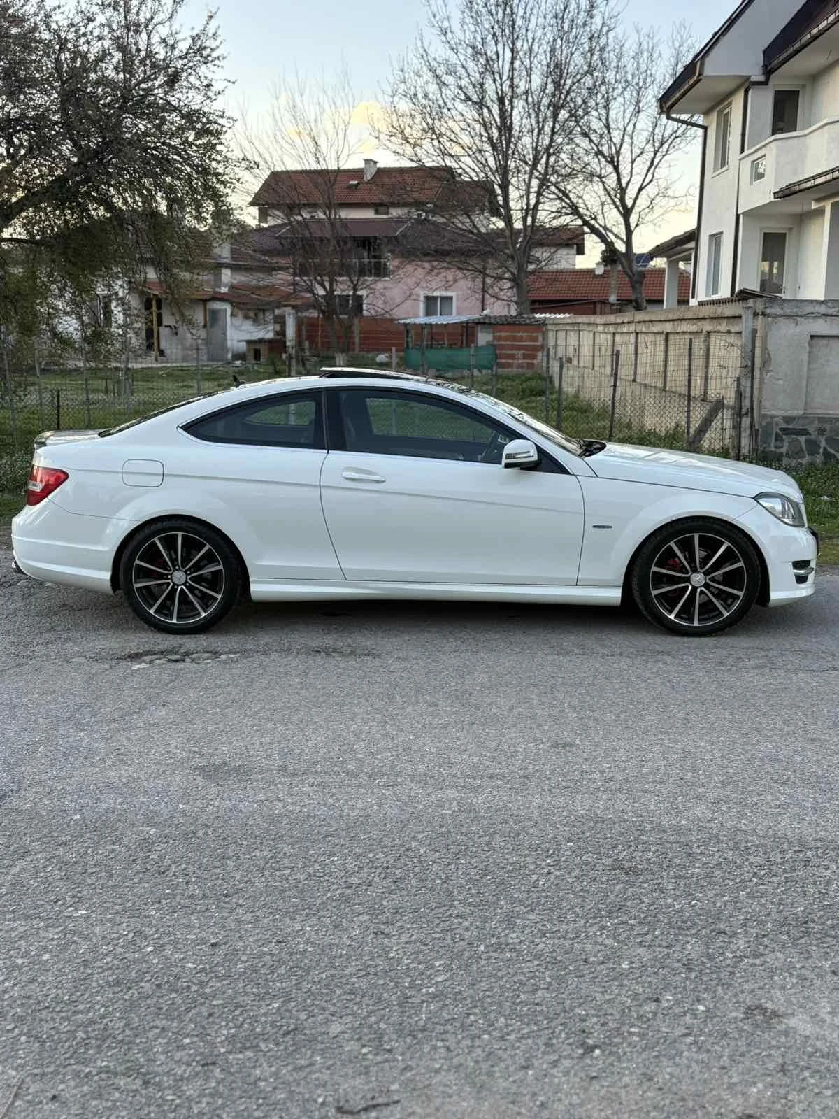 Mercedes-Benz C 220 AMG EDITION , снимка 3 - Автомобили и джипове - 54116063