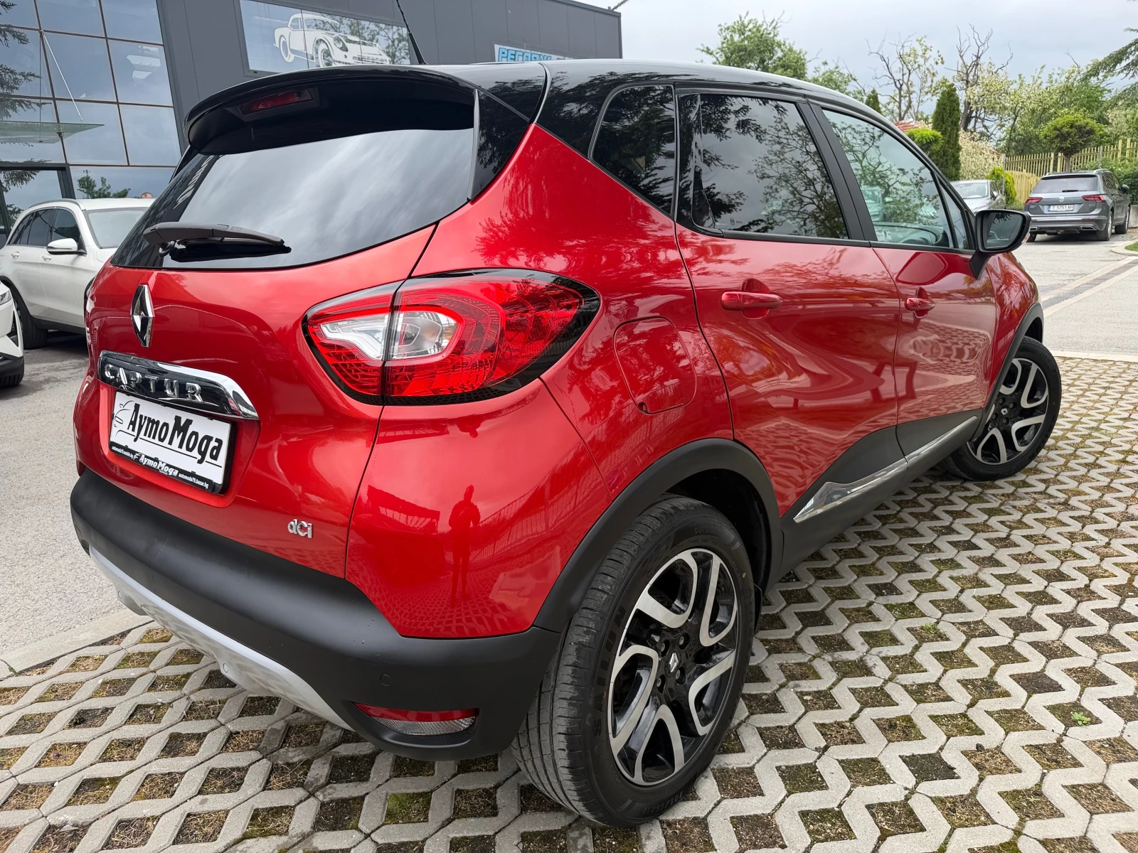 Renault Captur 1.5 DCI NAVI LED KAMERA, снимка 6 - Автомобили и джипове - 54654706