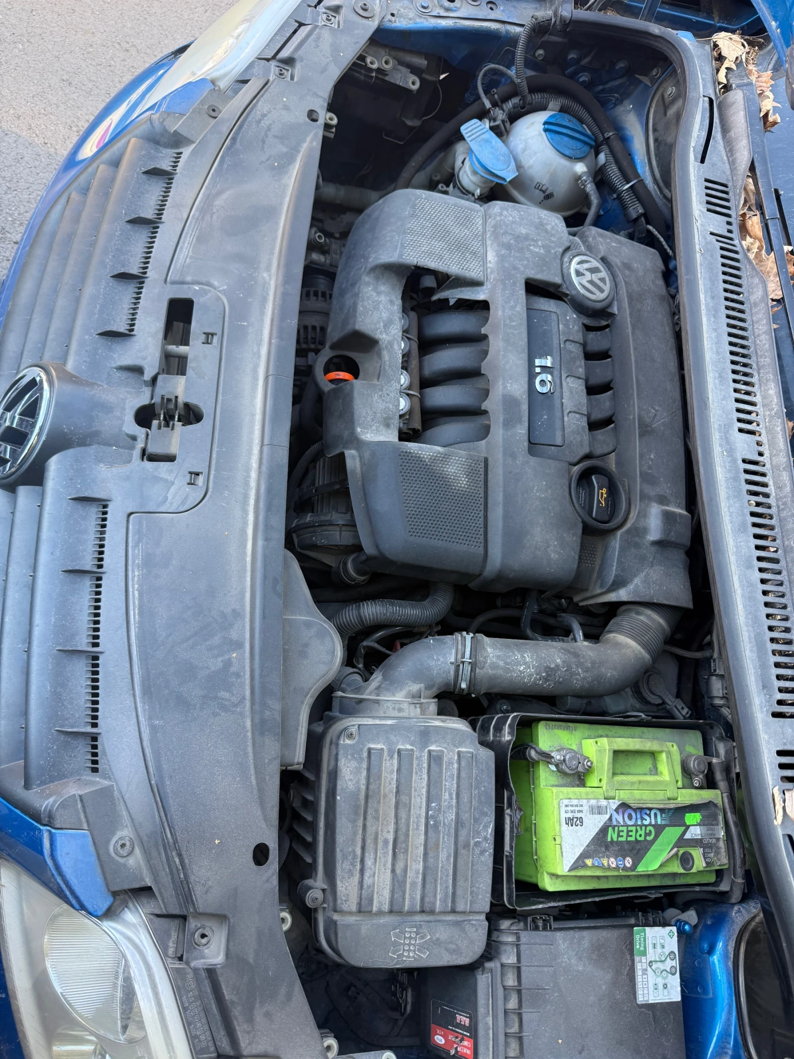 VW Touran, снимка 6 - Автомобили и джипове - 55744459