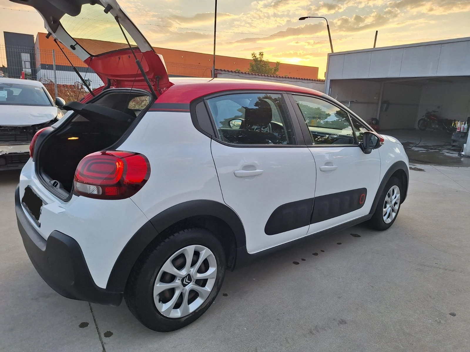 Citroen C3 1.2 PURETECH, снимка 6 - Автомобили и джипове - 55768250