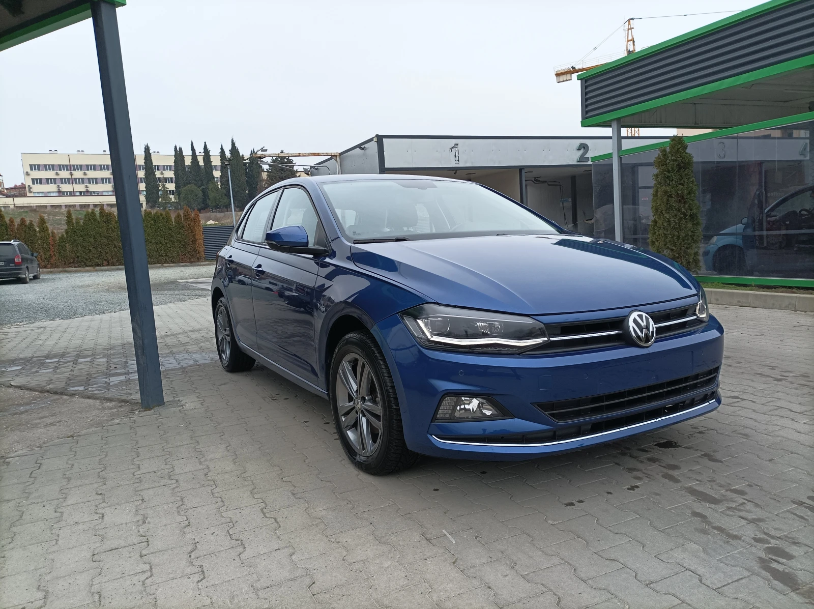VW Polo Highline БЕНЗИН 6 СКОРОСТИ 20000км 115КС 2020г, снимка 2 - Автомобили и джипове - 56005606