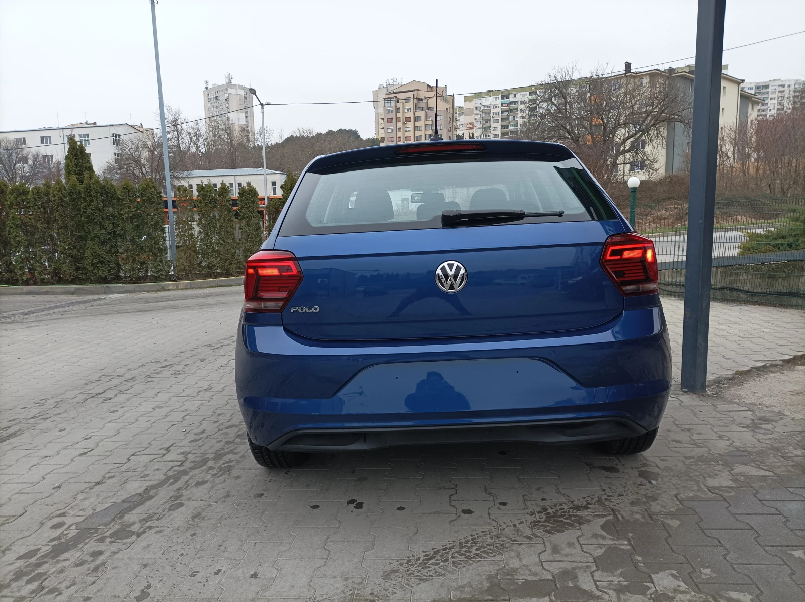 VW Polo Highline БЕНЗИН 6 СКОРОСТИ 20000км 115КС 2020г, снимка 4 - Автомобили и джипове - 56005606