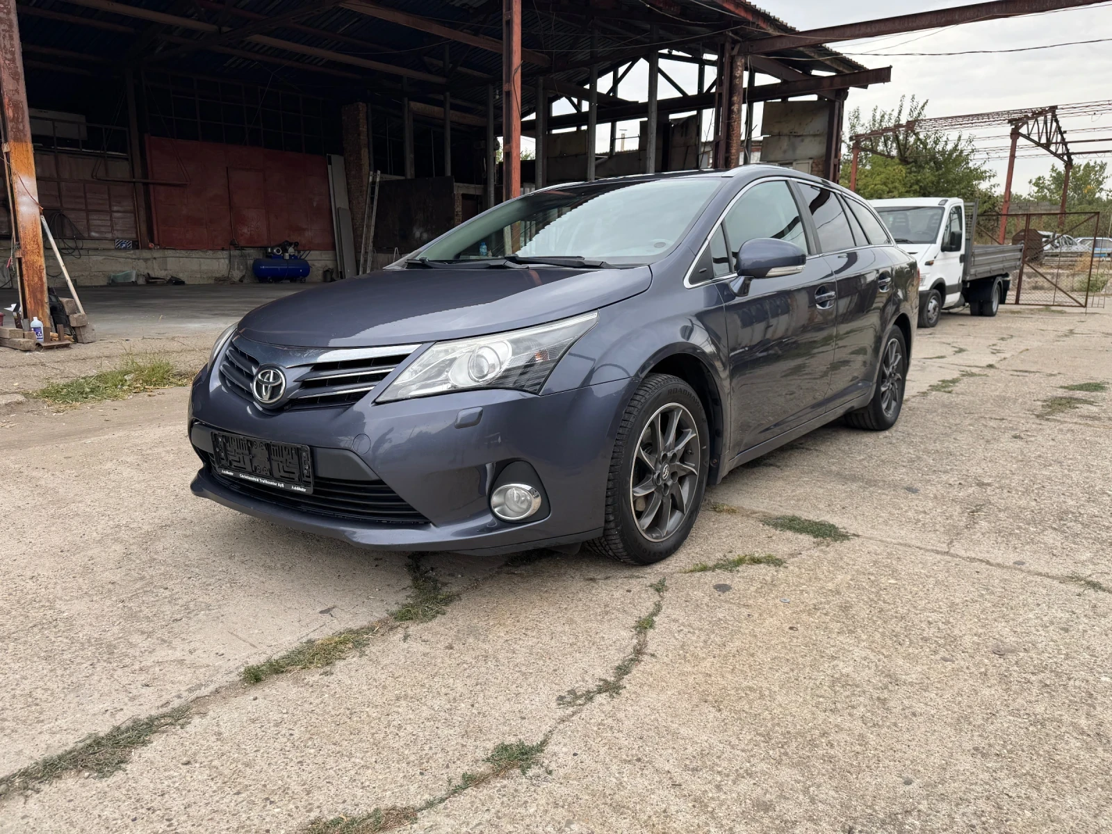 Toyota Avensis Нов внос
