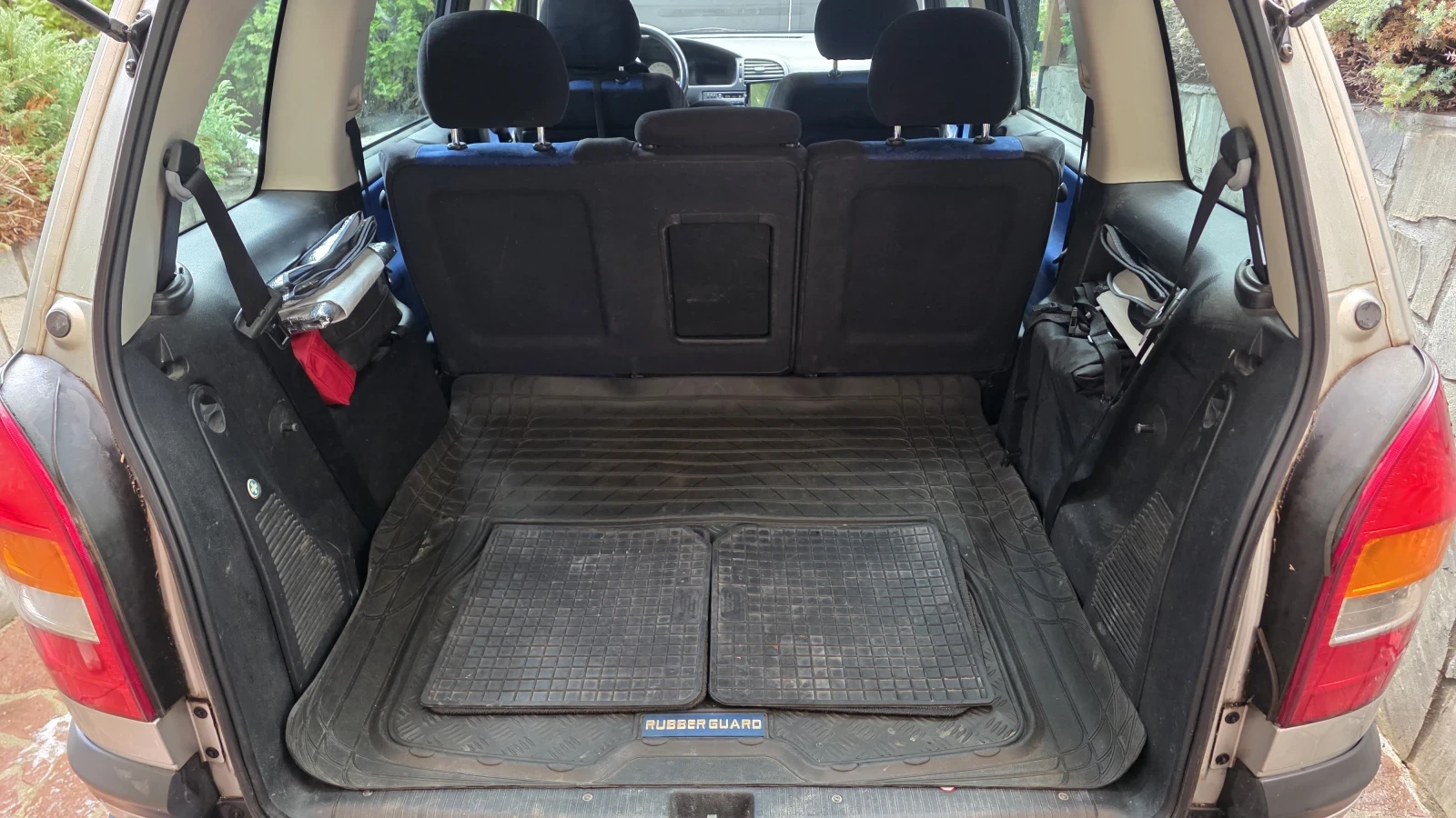 Opel Zafira 1.8 бензин, снимка 7 - Автомобили и джипове - 56233547