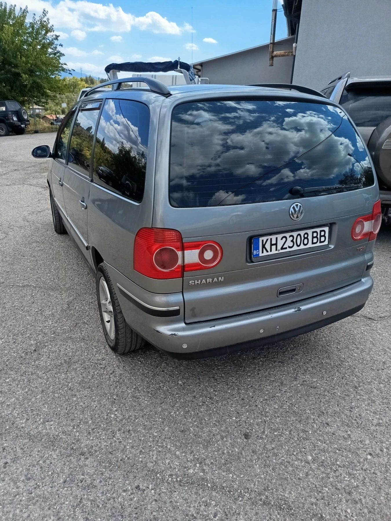 VW Sharan 1.9, снимка 4 - Автомобили и джипове - 56254977