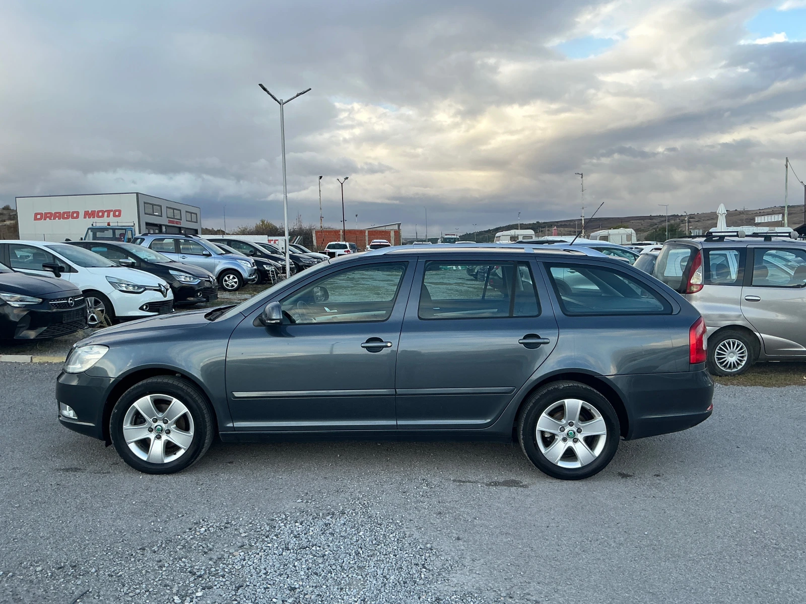 Skoda Octavia 1.9 TDI, снимка 4 - Автомобили и джипове - 56535055