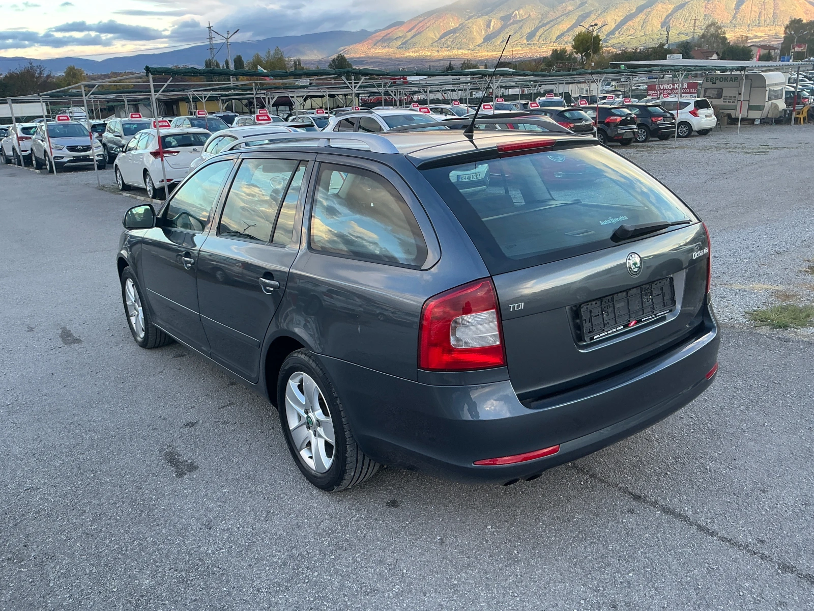 Skoda Octavia 1.9 TDI, снимка 6 - Автомобили и джипове - 56535055