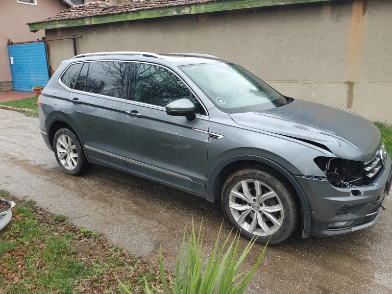 VW Tiguan ALLSPACE 2.0 TDI, снимка 3 - Автомобили и джипове - 52270380