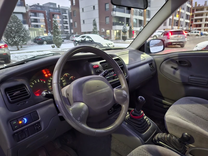 Suzuki Grand vitara 2.0 Газ/Бензин 128к.с, снимка 10 - Автомобили и джипове - 53038850