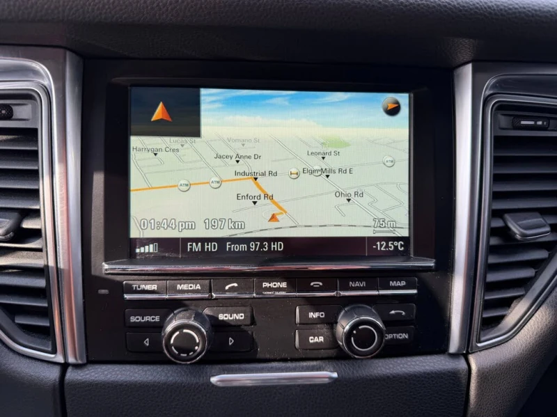 Porsche Macan, снимка 12 - Автомобили и джипове - 53430357