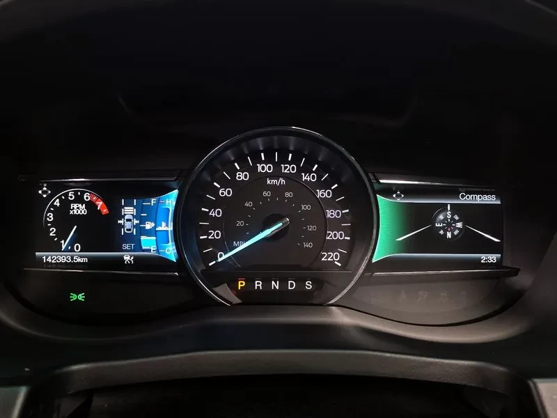 Ford Explorer 2.3 AWD, снимка 8 - Автомобили и джипове - 54351531