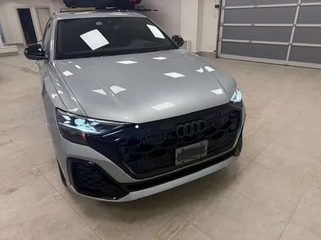 Audi SQ8 ПАНО| ОБДУХВАНЕ| АМБИЕНТ| 360| HUD| , снимка 2 - Автомобили и джипове - 54466612