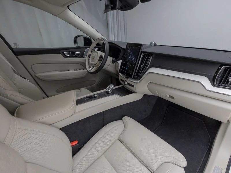 Volvo XC60 2.0 Automatic КРАЙНА ЦЕНА: 52537 EUR !!!РЕАЛНА КРА, снимка 12 - Автомобили и джипове - 55969541