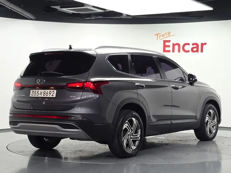 Hyundai Santa fe Diesel 2.2 4Wd Prestige, снимка 2 - Автомобили и джипове - 56130460