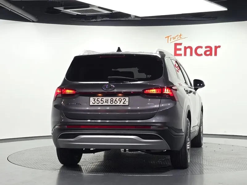 Hyundai Santa fe Diesel 2.2 4Wd Prestige, снимка 4 - Автомобили и джипове - 56130460