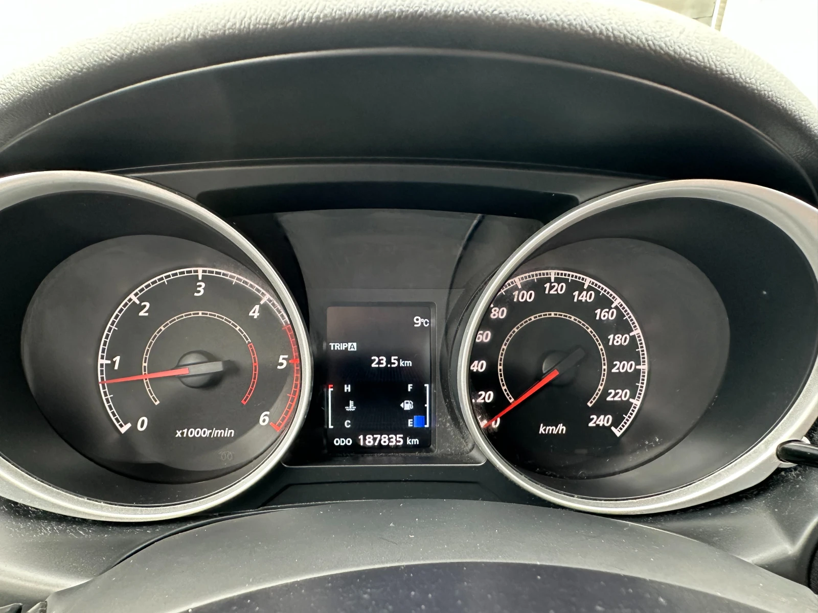 Mitsubishi ASX /1.8d | Mobile.bg   13