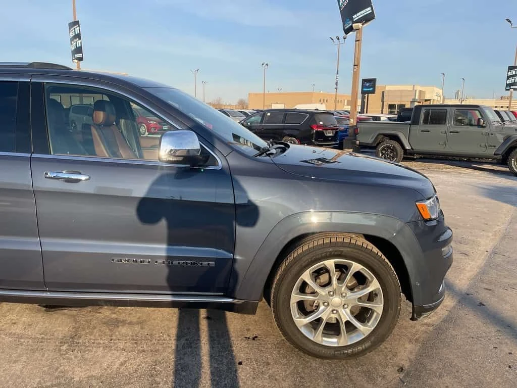 Jeep Grand cherokee * VENTED HTD SEATS / RMT START / NAV / TOW PKG * C, снимка 4 - Автомобили и джипове - 53760372