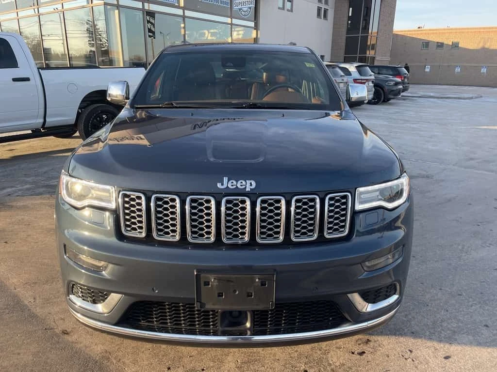 Jeep Grand cherokee * VENTED HTD SEATS / RMT START / NAV / TOW PKG * C, снимка 2 - Автомобили и джипове - 53760372