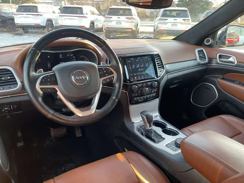 Jeep Grand cherokee * VENTED HTD SEATS / RMT START / NAV / TOW PKG * C, снимка 15 - Автомобили и джипове - 53760372