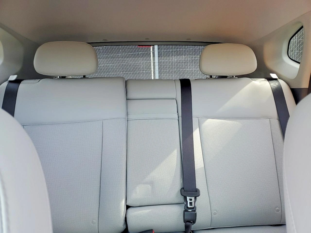 Hyundai Kona 1.6l Limited, снимка 10 - Автомобили и джипове - 54157348